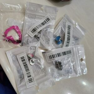 5 Pairs Of New Earings Never Worn